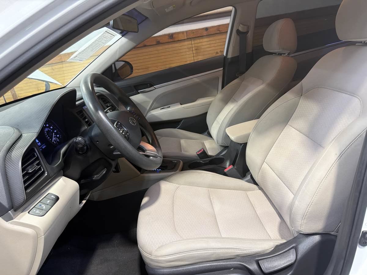 Used 2019 Hyundai Elantra SEL FWD image 16