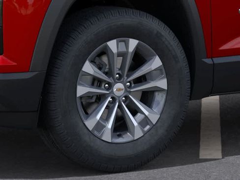 New 2026 Chevrolet Equinox LT w/ Convenience Package II AWD/4WD image 9