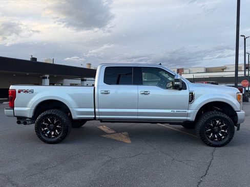 Used 2019 Ford F350 Platinum w/ Platinum Ultimate Package image 2