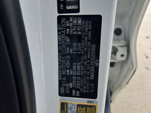 Used 2018 Kia Niro LX image 33