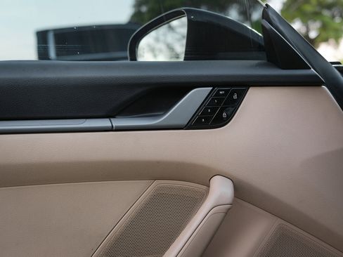 Used 2021 Porsche 911 Carrera w/ Premium Package image 15