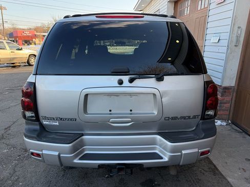 Used 2004 Chevrolet TrailBlazer LS w/ LS Preferred Equipment Group image 4