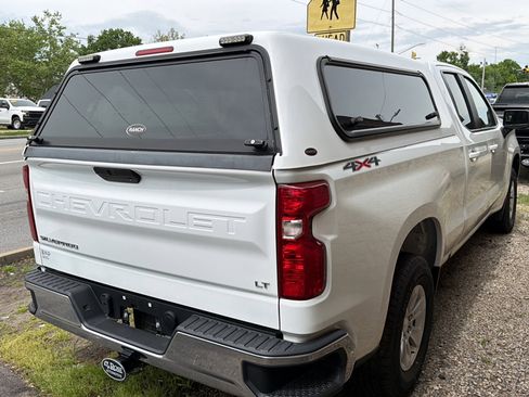 Used 2021 Chevrolet Silverado 1500 LT w/ Remote Start Package AWD/4WD image 6