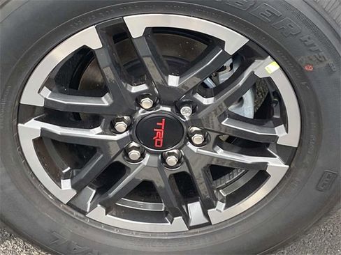 New 2025 Toyota Tacoma TRD Sport image 6