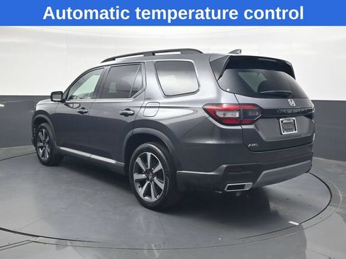 Used 2023 Honda Pilot Elite image 6