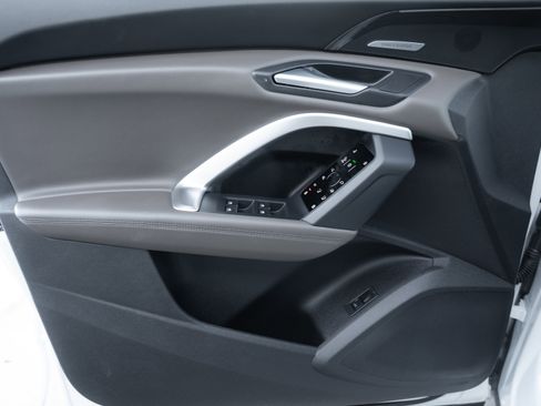 Certified 2025 Audi Q5 Premium Plus w/ Premium Plus image 19