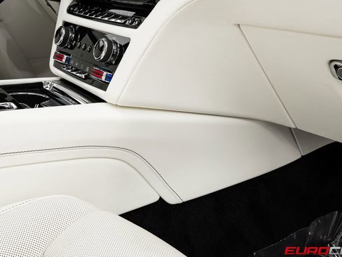 Used 2024 Rolls-Royce Ghost AWD/4WD image 35