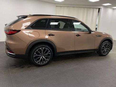 Used 2025 MAZDA CX-70 Plug-In Hybrid w/ Premium Pkg image 47