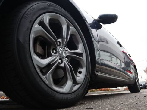 Used 2023 Honda Accord EX image 11