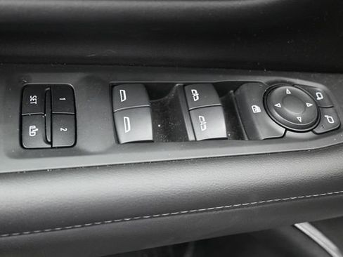 Used 2021 Chevrolet Suburban Z71 AWD/4WD image 7