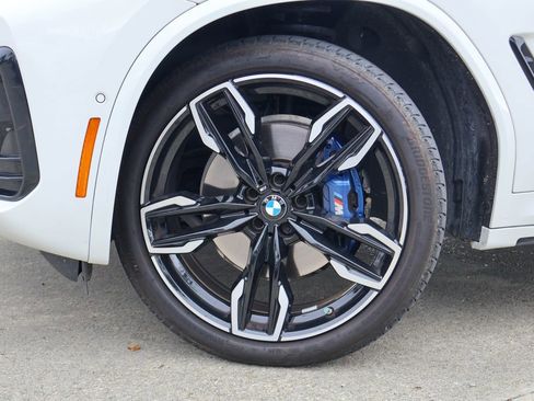 Used 2025 BMW X4 M40i w/ Premium Package image 30