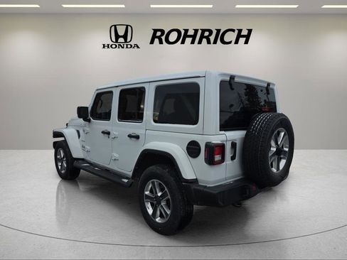 Used 2022 Jeep Wrangler Unlimited Sahara w/ Cold Weather Group image 8