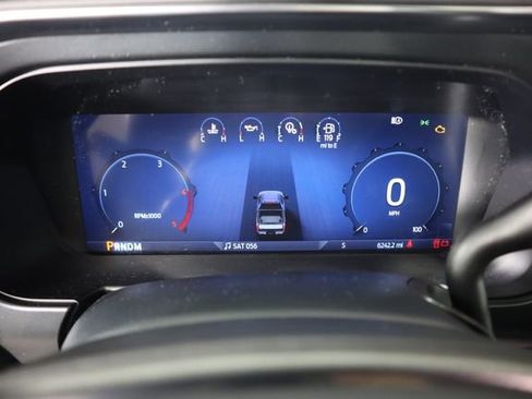 Certified 2025 Ford F450 Platinum w/ FX4 Off-Road Package image 59