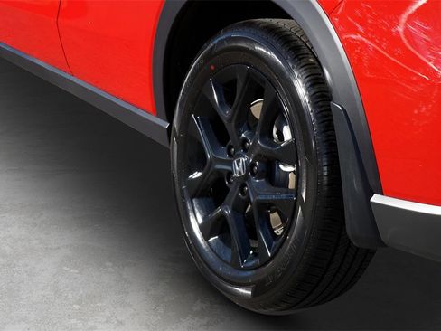 Certified 2025 Honda HR-V Sport image 8