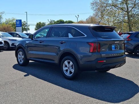 Used 2022 Kia Sorento LX AWD/4WD image 4