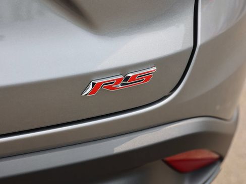 Used 2025 Chevrolet Trax RS FWD image 11