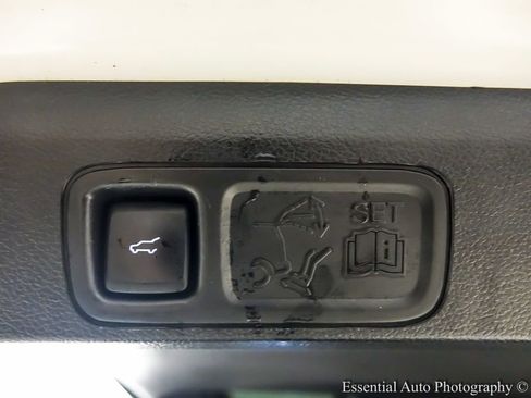 Used 2020 Lincoln Navigator Reserve w/ Equipment Group 208A Reserve image 26