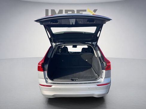 Used 2023 Volvo XC60 B5 Core w/ Protection Package Premier AWD/4WD image 29