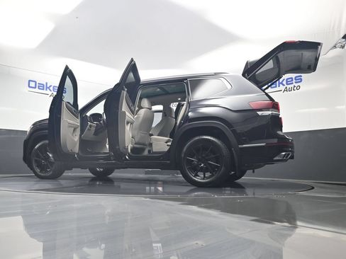 Used 2024 Volkswagen Atlas SEL Premium R-Line AWD/4WD image 65