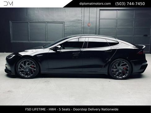 Used 2026 Tesla Model S Plaid AWD/4WD image 4