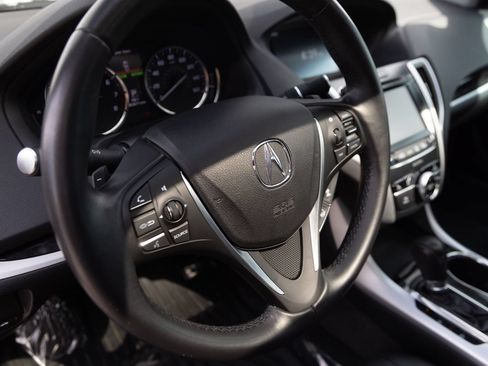 Used 2018 Acura TLX FWD image 13