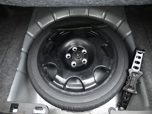 Used 2023 Ford Mustang Premium image 16