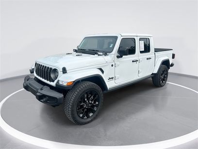 Used 2025 Jeep Gladiator Sport