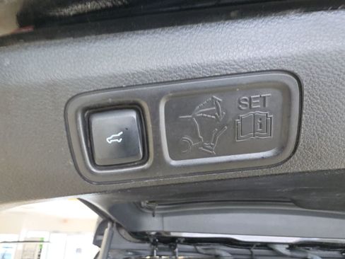 Used 2018 Ford Expedition Max Limited w/ Equipment Group 302A AWD/4WD image 41