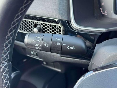 Used 2023 Honda Civic Touring image 24