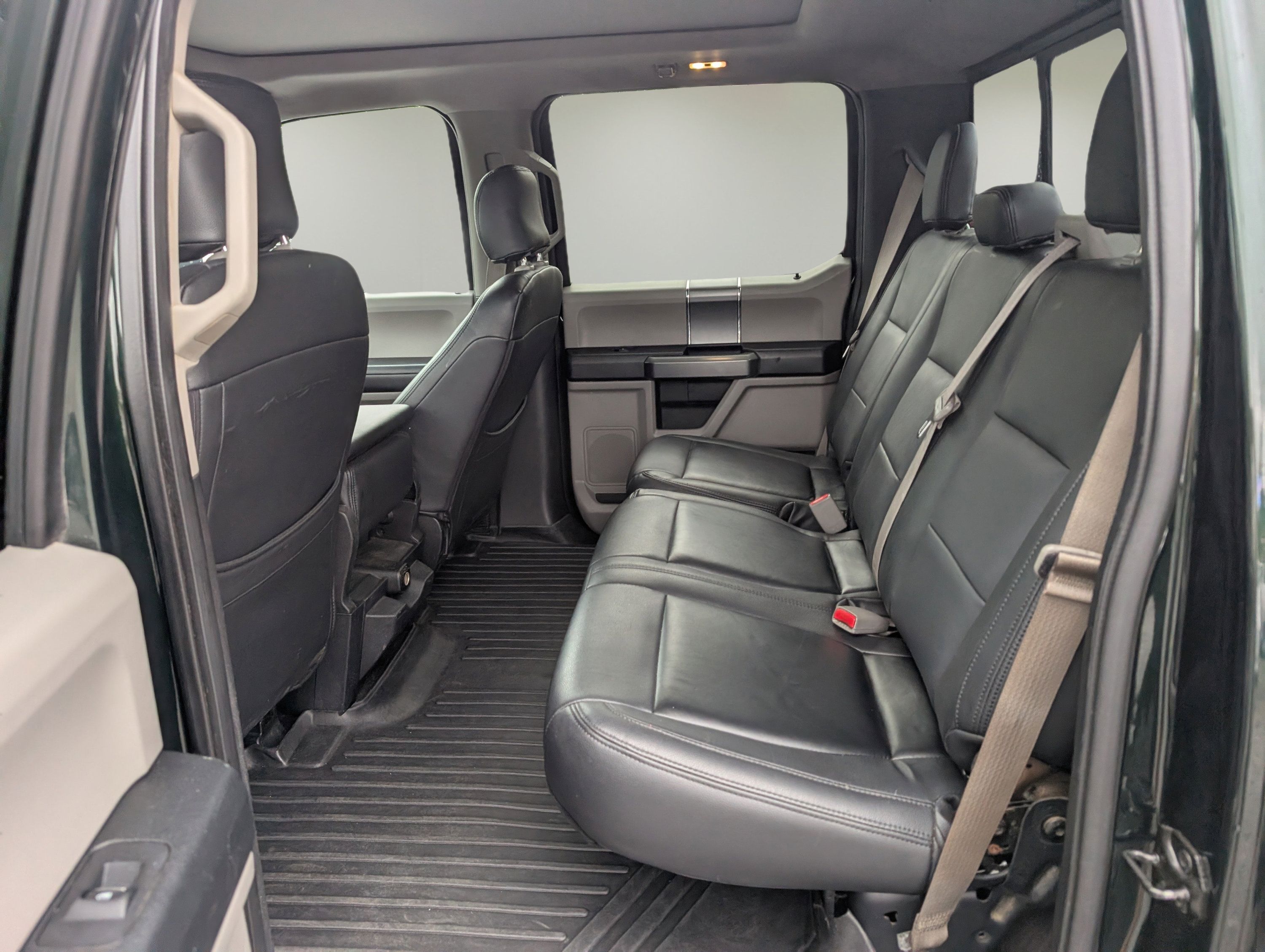 Used 2016 Ford F150 XLT w/ Equipment Group 302A Luxury AWD/4WD image 12