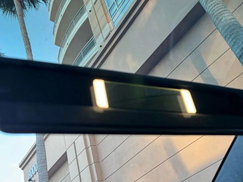 Used 2021 Tesla Model X Long Range image 34