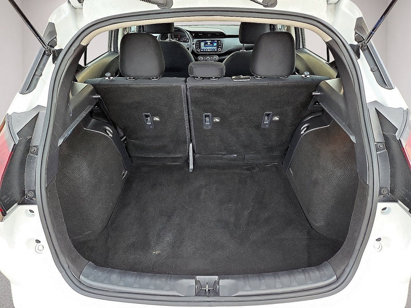 Used 2024 Nissan Kicks SV FWD image 14