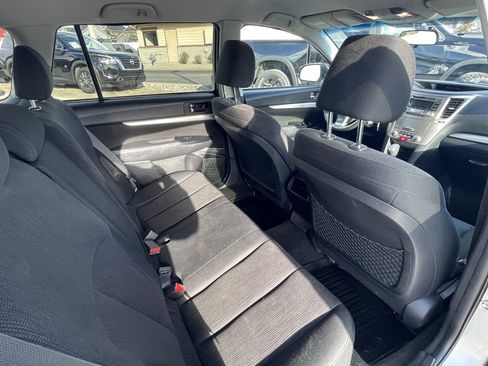Used 2013 Subaru Outback 2.5i Premium w/ All-Weather Pkg image 14