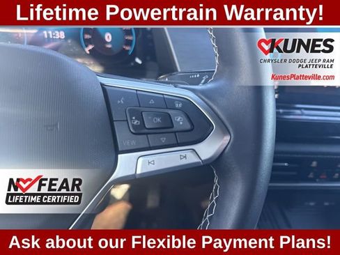 Used 2025 Volkswagen Atlas Cross Sport SE image 23