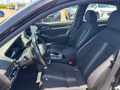 Used 2025 Honda Civic Sport image 25