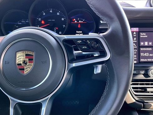 Used 2021 Porsche Macan image 19