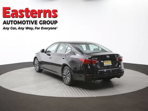 Used 2023 Nissan Altima 2.5 SV w/ SV Premium Package FWD image 66