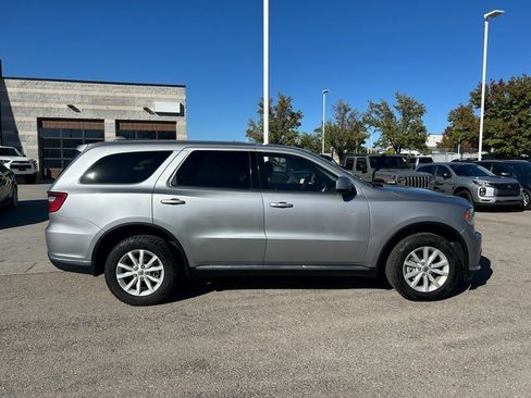 Used 2020 Dodge Durango SXT w/ 3rd Row Seating Group image 2