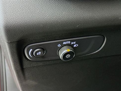 Used 2023 Buick Envision Preferred image 15