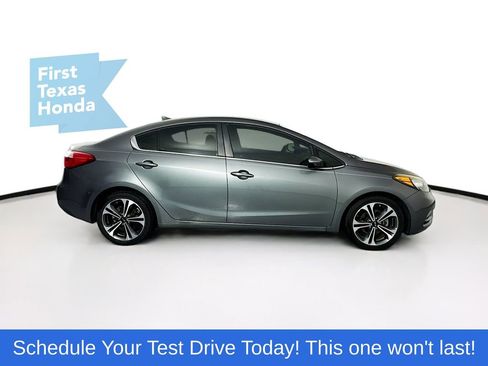 Used 2016 Kia Forte EX image 9
