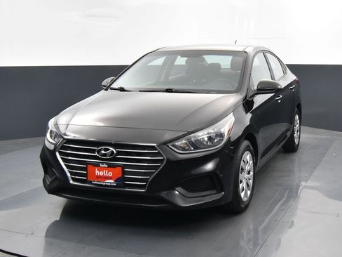 Used 2022 Hyundai Accent SE image 6