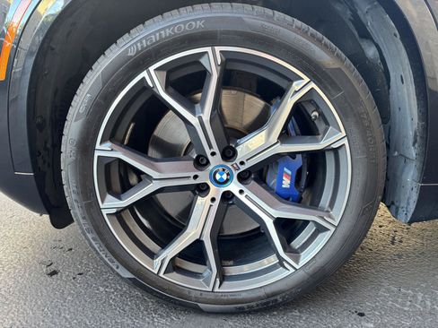 Used 2024 BMW X5 xDrive50e w/ M Sport Package AWD/4WD image 7