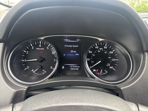 Used 2016 Nissan Rogue S AWD/4WD image 26