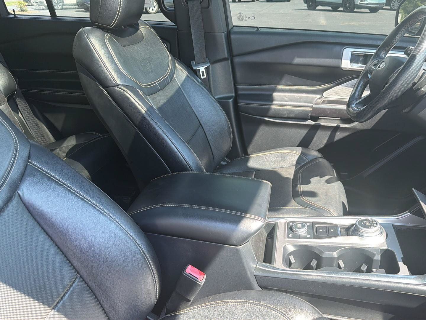 Used 2020 Ford Explorer ST w/ ST Street Pack AWD/4WD image 9