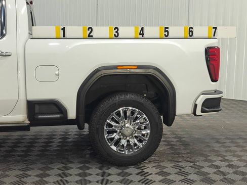 Used 2024 GMC Sierra 2500 Denali w/ Denali Reserve Package AWD/4WD image 34