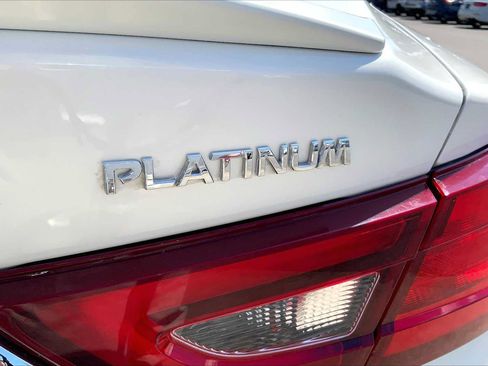Used 2016 Nissan Maxima Platinum FWD image 10