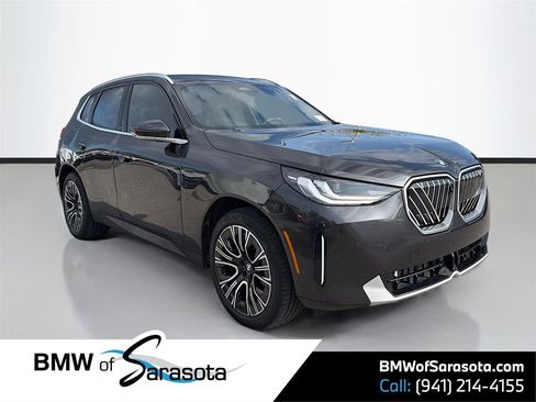 Used 2025 BMW X3 xDrive30i w/ Premium Package image 1