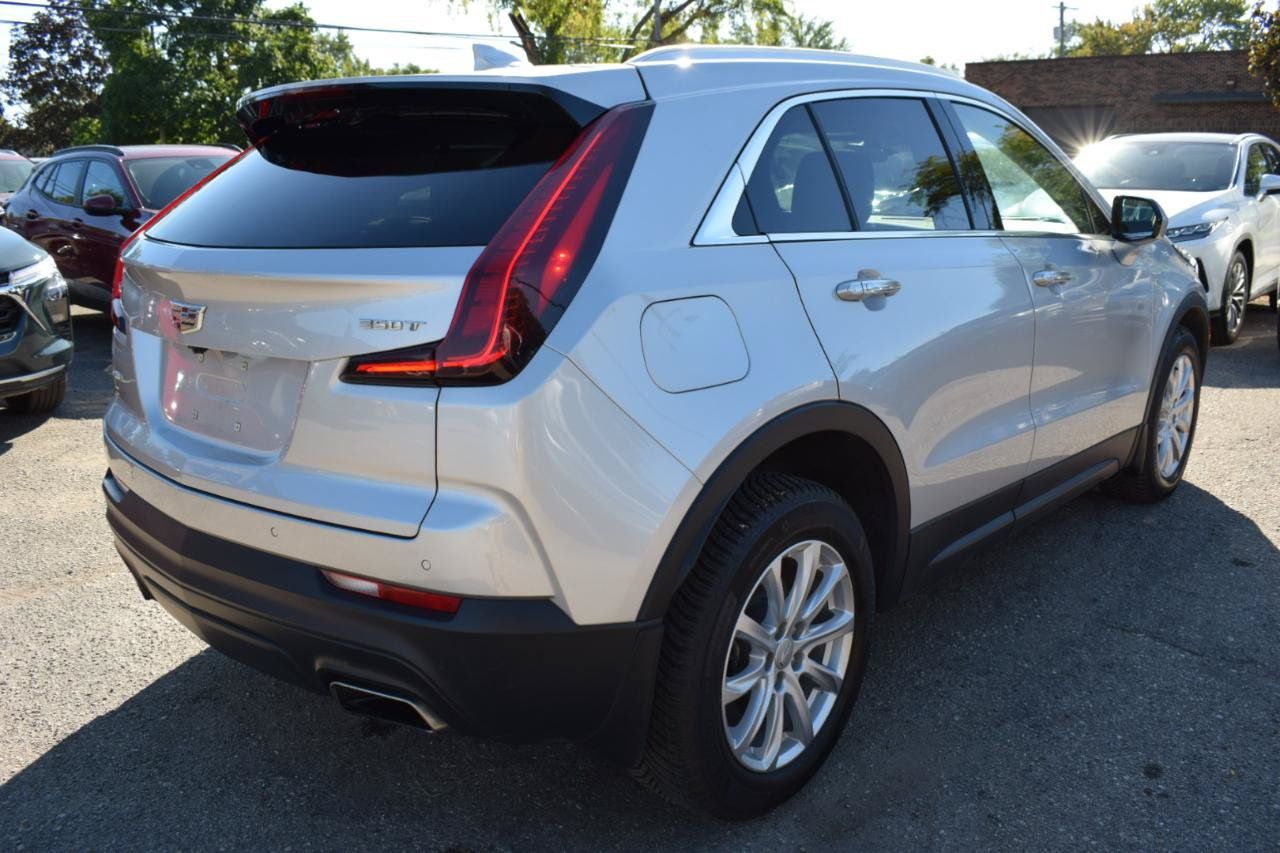 Used 2022 Cadillac XT4 Luxury w/ Cold Weather Package AWD/4WD image 6