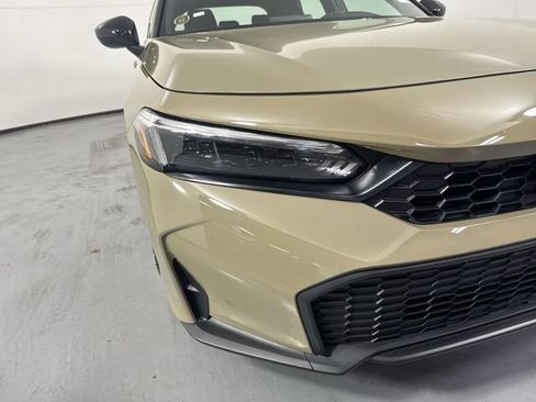 Used 2025 Honda Civic Sport image 30