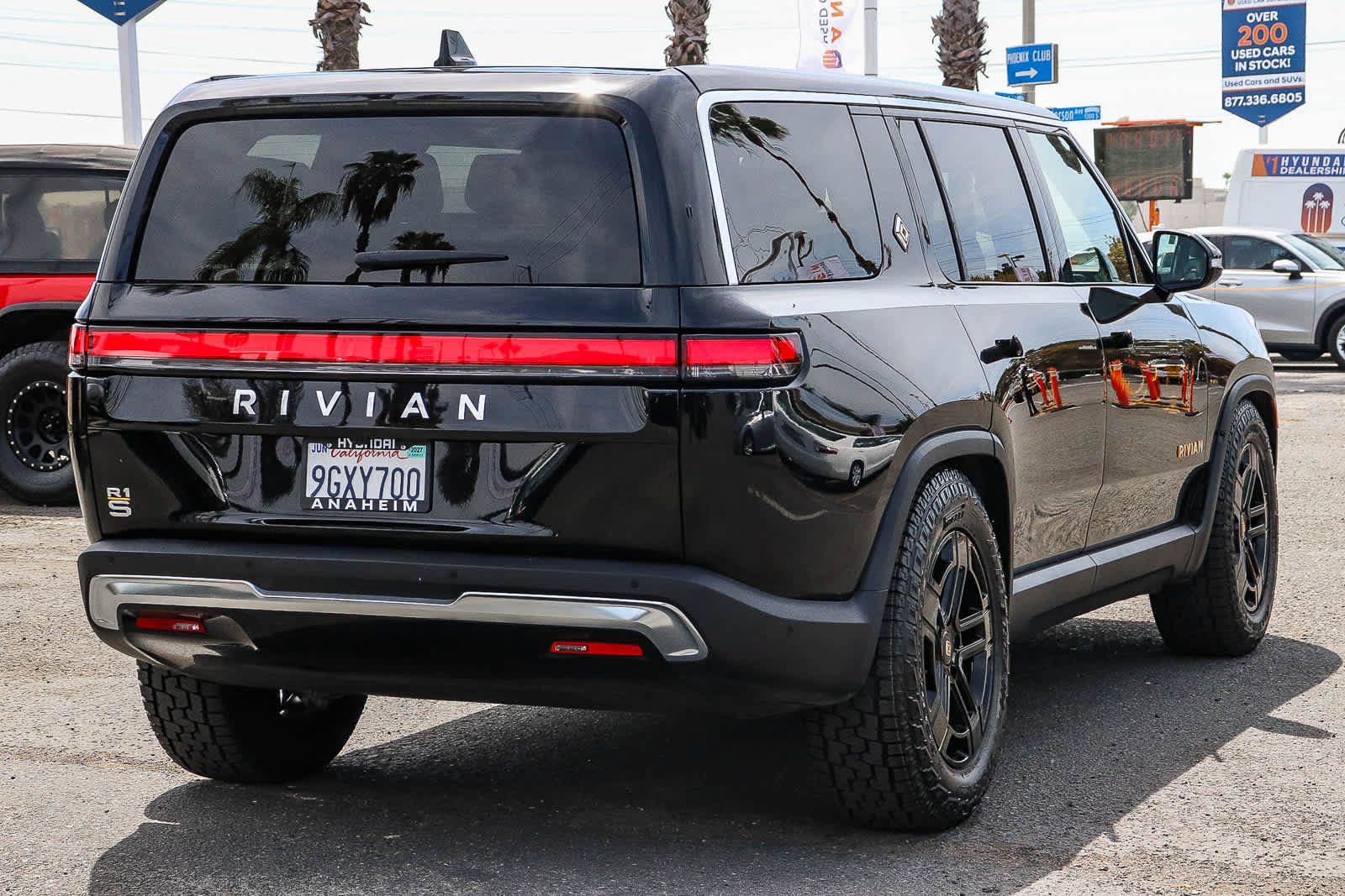 Used 2023 Rivian R1S Adventure Quad AWD/4WD image 6